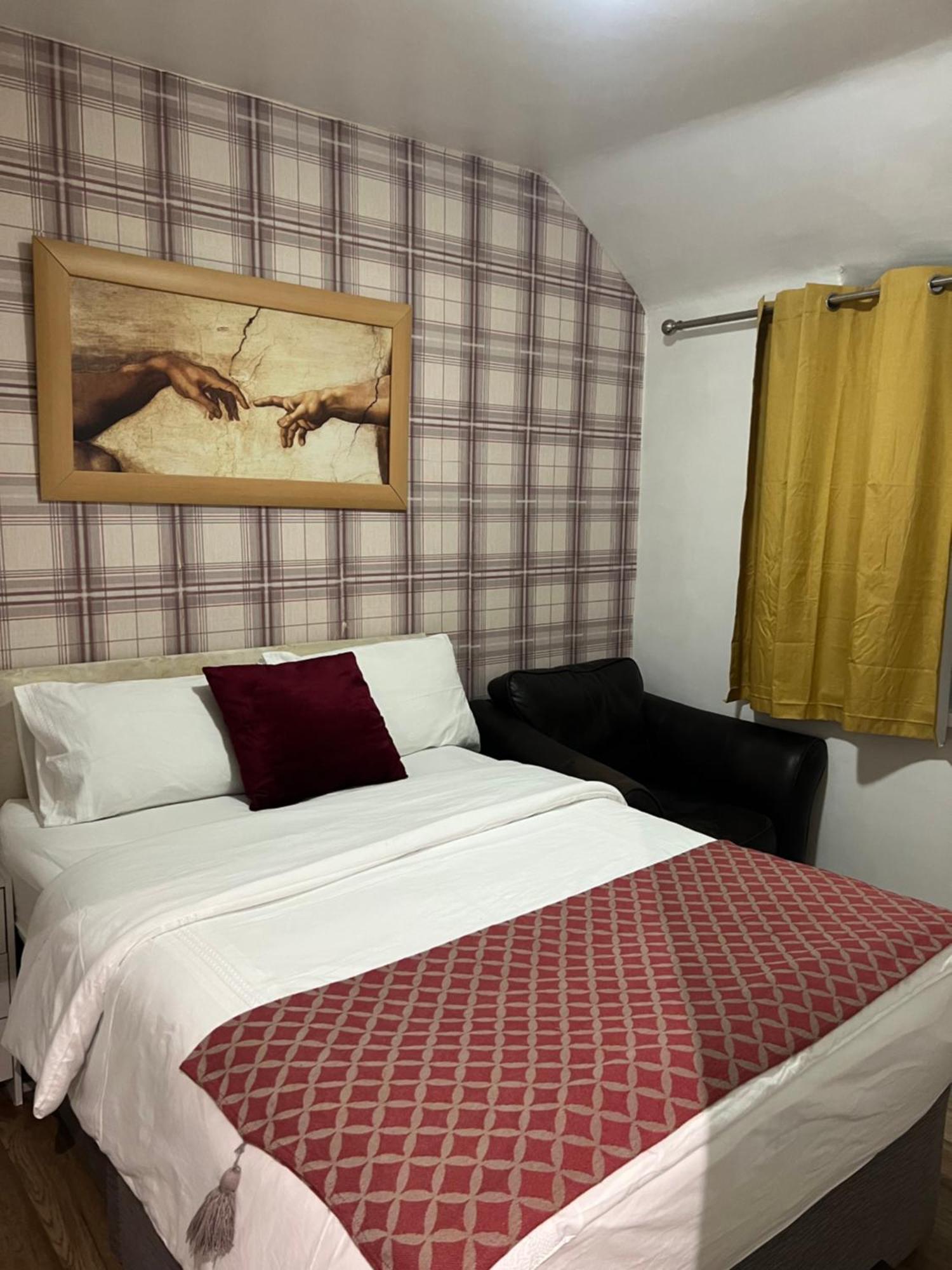 Rosewood Lodgings Special Offer For Student On Long Stay Манчестър Екстериор снимка